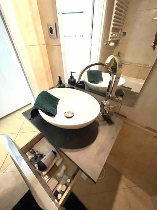 Sea Promenade Luxury Apartment 슈비노우이스쳬 외부 사진