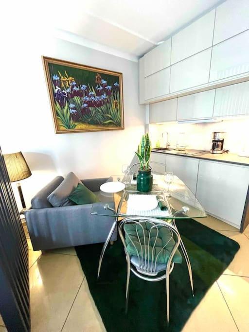 Sea Promenade Luxury Apartment 슈비노우이스쳬 외부 사진