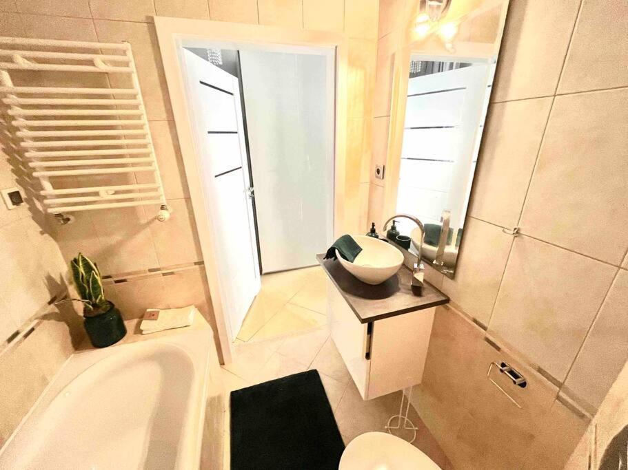 Sea Promenade Luxury Apartment 슈비노우이스쳬 외부 사진